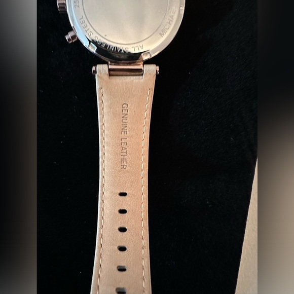 MICHAEL KORS Sawyer Chronograph Sable Dial Ladies Watch - Picture 7 of 16